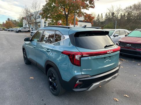 New 2026 Kia Seltos EX image 7