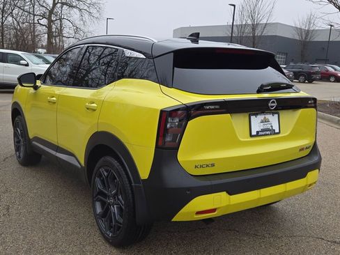 New 2026 Nissan Kicks SR w/ SR Premium Package image 13