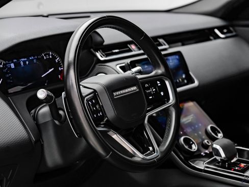 Used 2022 Land Rover Range Rover Velar R-Dynamic S image 32