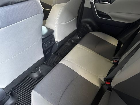 Used 2025 Toyota RAV4 XLE w/ Convenience Package FWD image 27