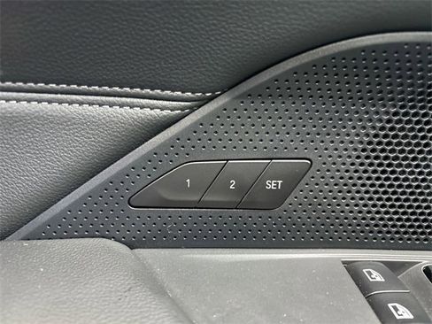 Used 2022 BMW M440i Coupe image 19