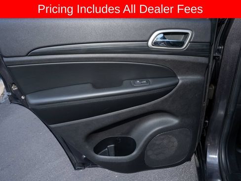 Used 2019 Jeep Grand Cherokee Altitude AWD/4WD image 11