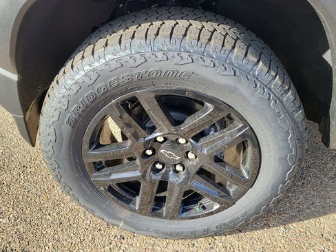 New 2025 Chevrolet Colorado Trail Boss w/ Midnight Edition image 38