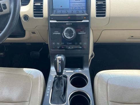 Used 2017 Ford Flex Limited w/ Equipment Group 301A FWD image 24