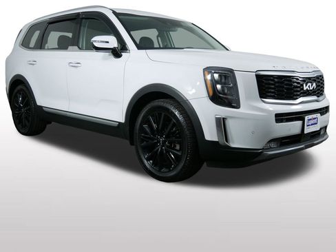 Certified 2022 Kia Telluride SX w/ Towing Package AWD/4WD image 3