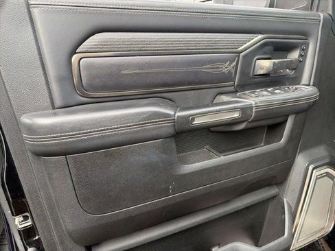 Used 2021 RAM 2500 Limited image 32