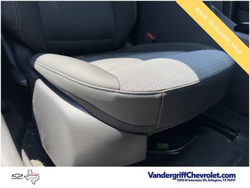 Used 2025 Chevrolet Trax LT w/ Driver Confidence Package FWD image 25
