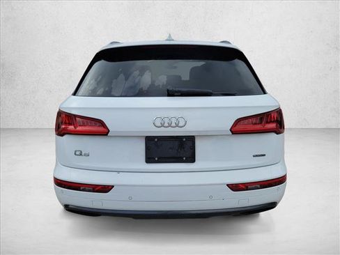 Used 2019 Audi Q5 2.0T Premium Plus w/ Premium Plus Package AWD/4WD image 6