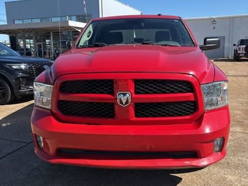 Used 2017 RAM 1500 Express image 2