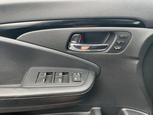 Used 2019 Honda Pilot Touring image 21