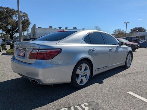 Used 2011 Lexus LS 460 image 4