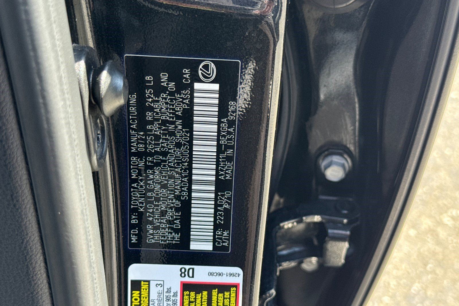 Certified 2025 Lexus ES 300h w/ Premium Package FWD image 40