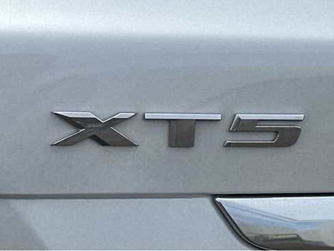 Used 2023 Cadillac XT5 Luxury AWD/4WD image 4