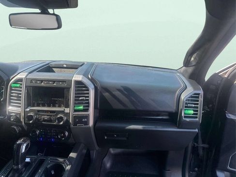 Used 2018 Ford F150 Platinum w/ Equipment Group 701A Luxury AWD/4WD image 10