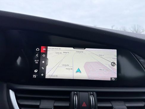 Used 2023 Alfa Romeo Giulia Sprint image 23