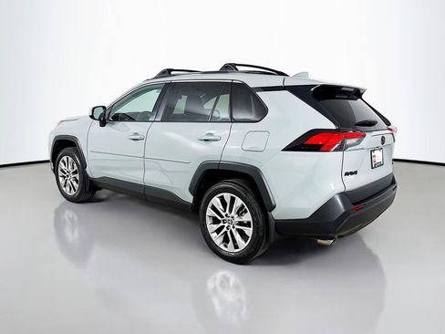 Certified 2022 Toyota RAV4 XLE Premium AWD/4WD image 6