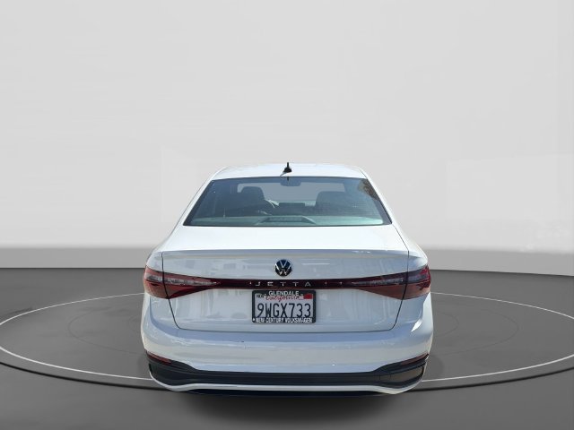 Certified 2025 Volkswagen Jetta Sport FWD image 4