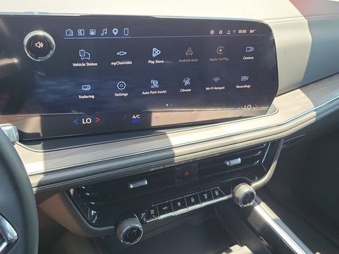 Used 2026 Chevrolet Tahoe LS RWD image 13