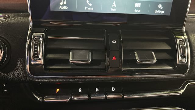 Used 2019 Lincoln Navigator L Reserve AWD/4WD image 18