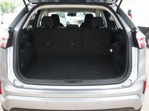 Used 2024 Ford Edge SE w/ Black Appearance Package image 29