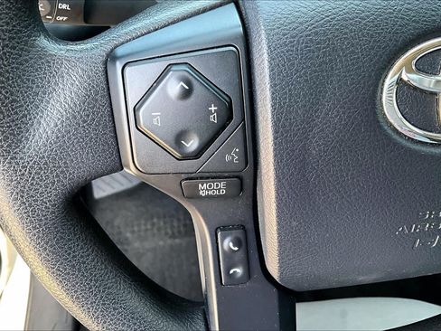 Used 2019 Toyota Tacoma SR AWD/4WD image 20