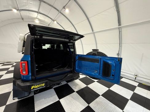 Used 2022 Ford Bronco Badlands image 4