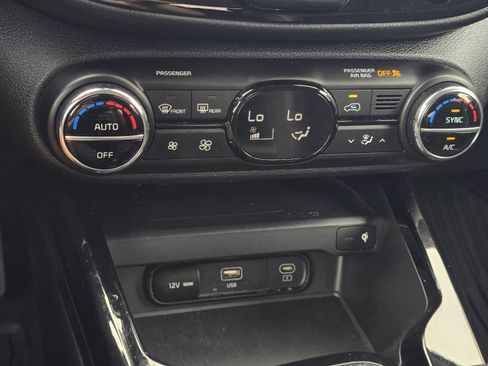Used 2024 Kia Soul GT-Line FWD image 20