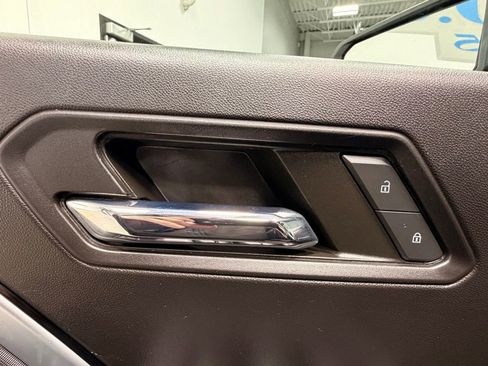Used 2023 Chevrolet Colorado Z71 w/ Z71 Convenience Package 2 AWD/4WD image 19