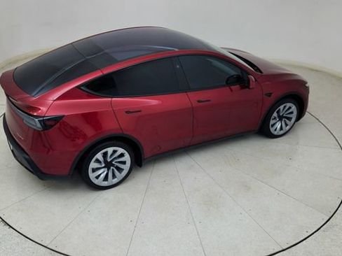 Used 2026 Tesla Model Y AWD image 81