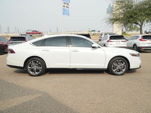 Used 2023 Honda Accord EX-L image 4