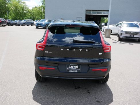 Used 2023 Volvo XC40 Recharge Ultimate w/ Protection Package Premier AWD/4WD image 6