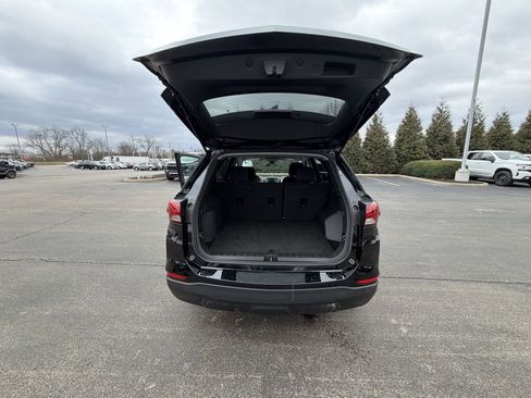 Used 2023 Chevrolet Equinox LS w/ LS Convenience Package image 25
