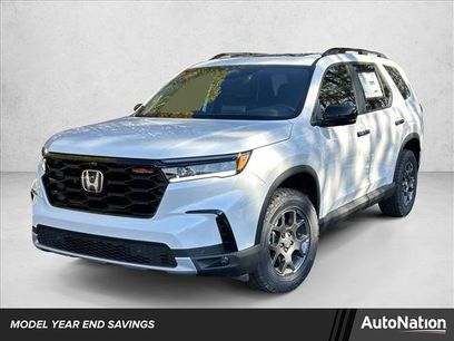 New 2025 Honda Pilot TrailSport