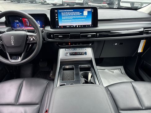 New 2026 Lincoln Aviator AWD w/ Jet Appearance Package image 29