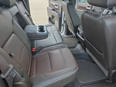 Certified 2023 GMC Sierra 1500 Denali AWD/4WD image 11