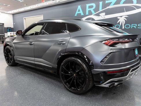 Used 2020 Lamborghini Urus image 8