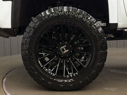 Used 2026 GMC Sierra 3500 Denali Ultimate AWD/4WD image 10