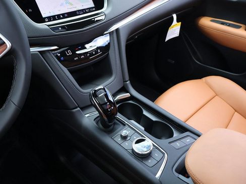 New 2025 Cadillac XT5 Premium Luxury w/ LPO, Floor Liner Package image 27