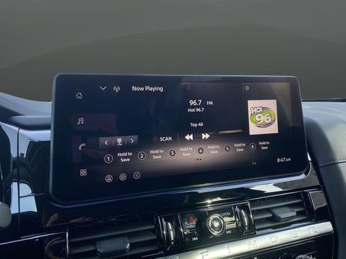 New 2026 Nissan Pathfinder SL image 18