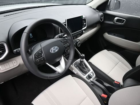 New 2026 Hyundai Venue SEL image 20