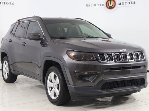 Used 2018 Jeep Compass Latitude w/ Popular Equipment Group image 18
