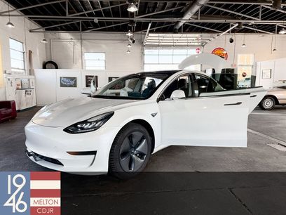 Used 2020 Tesla Model 3 Standard Range