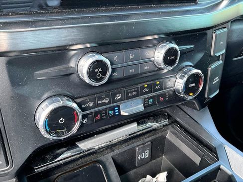 Used 2024 Ford F250 Lariat w/ Lariat Ultimate Package AWD/4WD image 22
