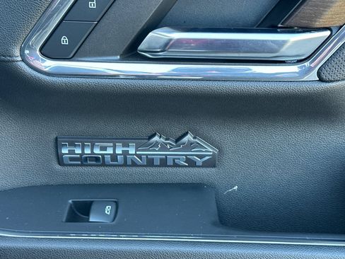 Used 2024 Chevrolet Silverado 1500 High Country w/ Technology Package image 22