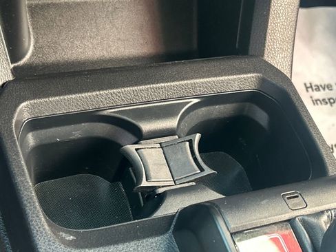 Used 2022 Toyota Tacoma SR image 12