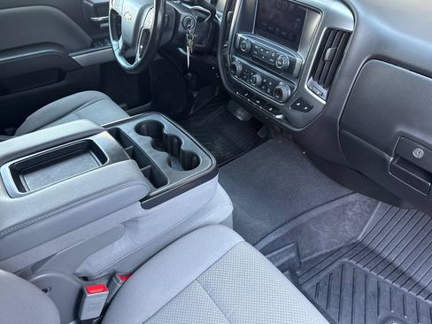 Used 2019 Chevrolet Silverado 2500 LT w/ LT Convenience Package AWD/4WD image 17