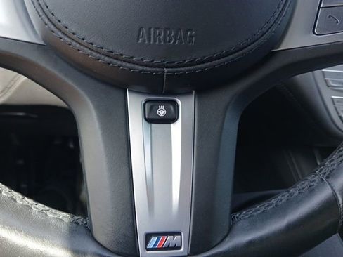 Used 2022 BMW 740i w/ M Sport Package image 26