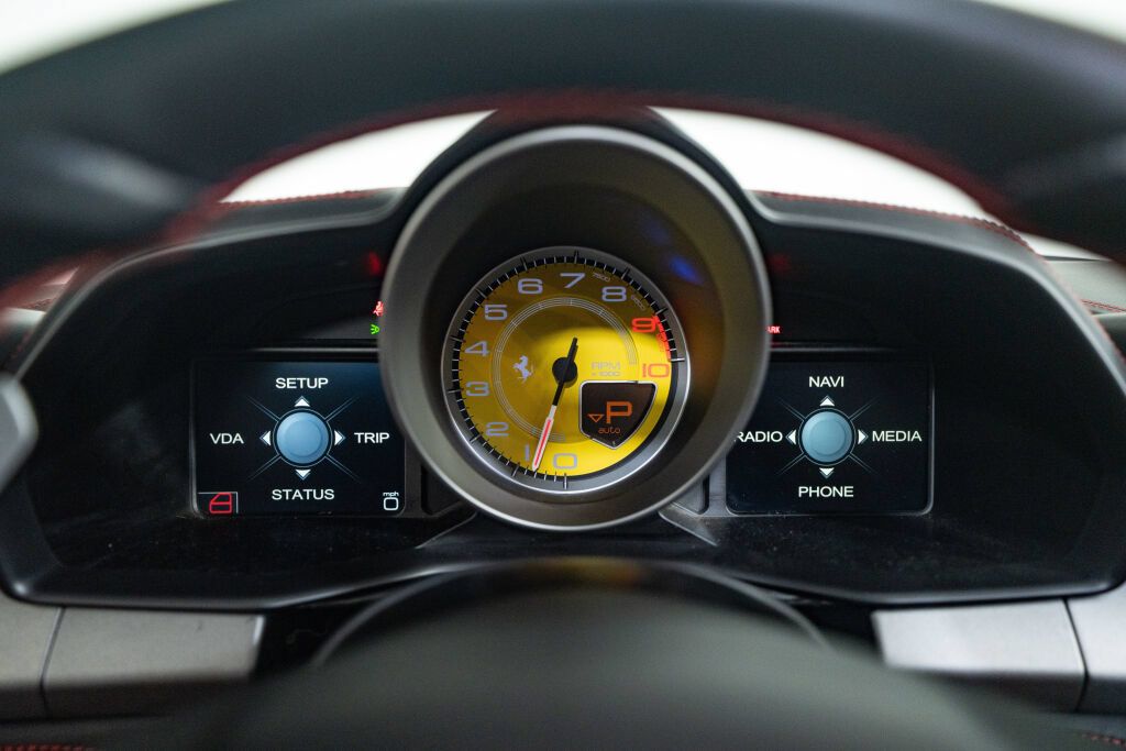 Used 2014 Ferrari 458 Spider RWD image 29