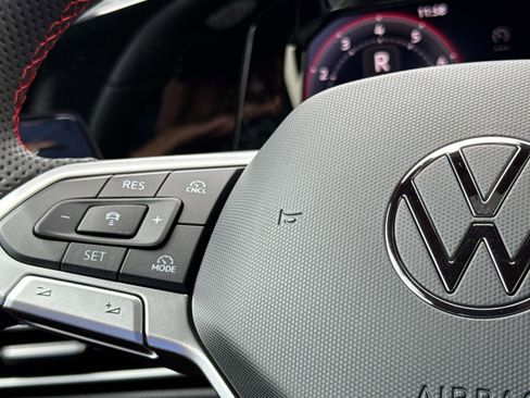 New 2025 Volkswagen GTI SE image 10