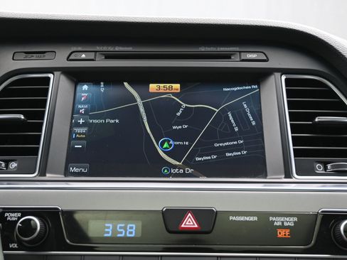 Used 2015 Hyundai Sonata Limited w/ Option Group 05 image 30